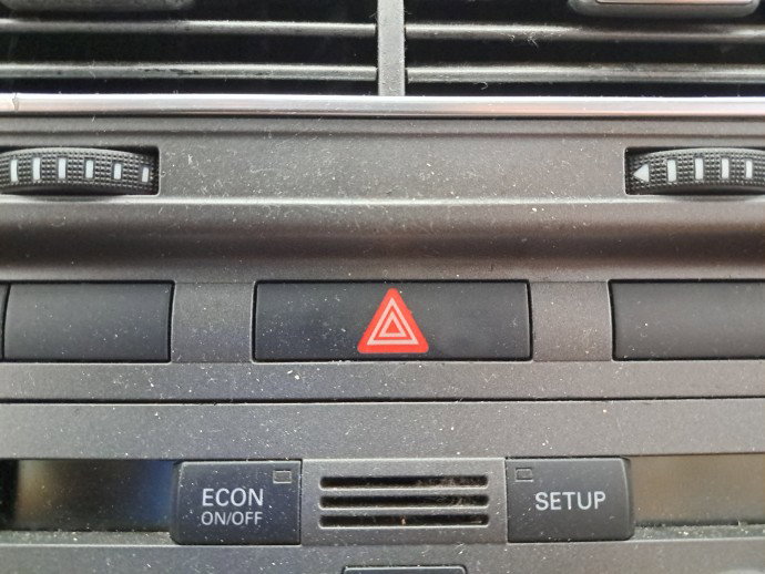 Buton avarii AUDI A6 (4F2, C6) [Fabr 2004-2010] OEM