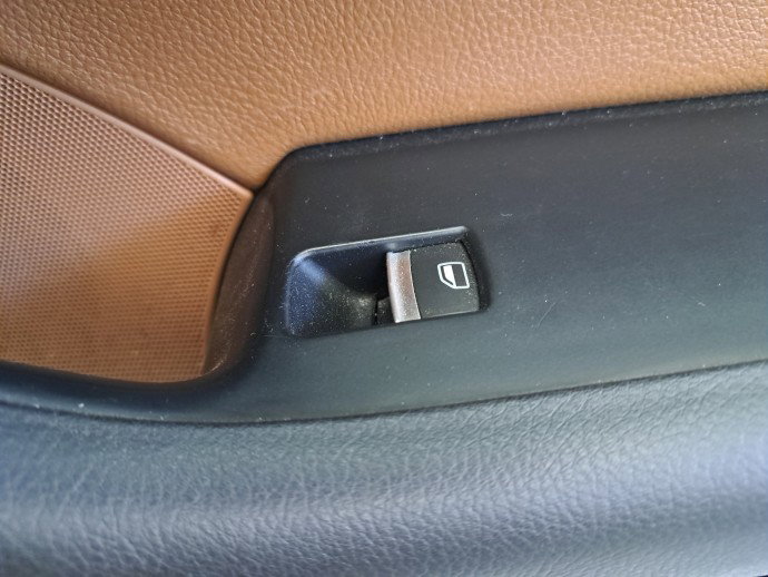 Buton geam dreapta fata AUDI A6 (4F2, C6) [Fabr 2004-2010] OEM