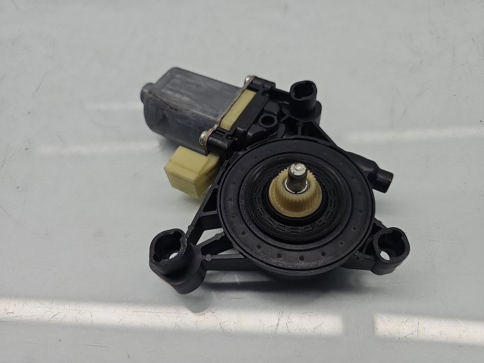 Motoras geam dreapta fata Skoda Octavia 3 (5E3) [Fabr 2012-2020] Sedan 5Q0959802B