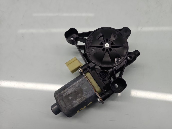Motoras geam dreapta fata Skoda Octavia 3 (5E3) [Fabr 2012-2020] Sedan 5Q0959802B