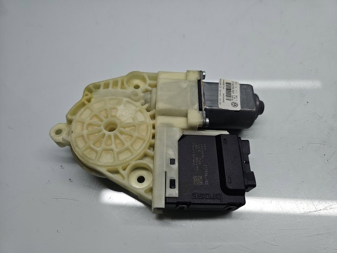 Motoras geam dreapta spate Volkswagen Passat B7 (362) [Fabr 2010-2014] Sedan Facelift 3AA959704A