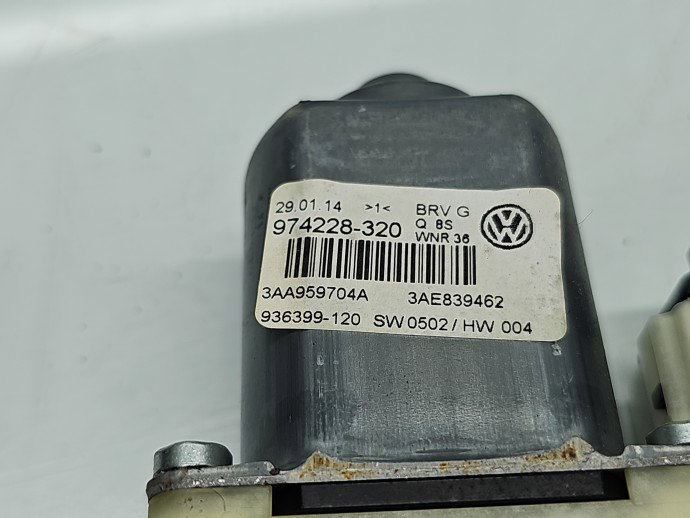 Motoras geam dreapta spate Volkswagen Passat B7 (362) [Fabr 2010-2014] Sedan Facelift 3AA959704A