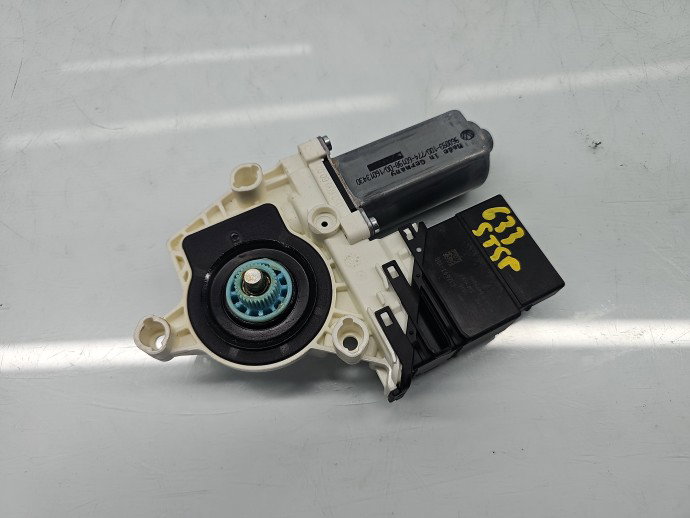 Motoras geam stanga spate Volkswagen Jetta 4 (162,163) [Fabr 2010-2016] Sedan 3C0959703B