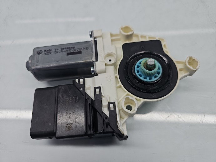 Motoras geam dreapta spate Volkswagen Jetta 4 (162,163) [Fabr 2010-2016] Sedan 3C0959704B