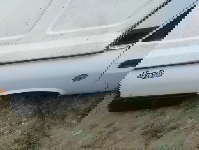 Aripa dreapta spate Dacia pick-up 1.4 benz OEM 1989-2000