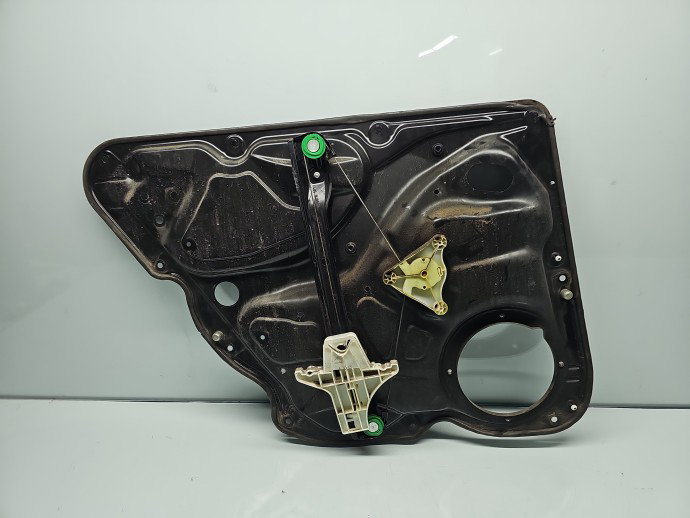 Macara electrica geam dreapta spate Volkswagen Passat B6 (3C2) [Fabr 2005-2010] Berlina 3C4839756H