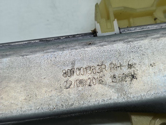 Macara electrica geam dreapta fata Renault Captur (J87) [Fabr 2013-2017] SUV 807001363R