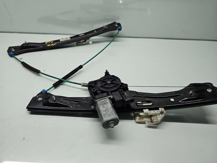 Macara electrica geam dreapta fata Bmw 1 (F20) [Fabr 2011-2017] Hatchback Facelift 7242562-09