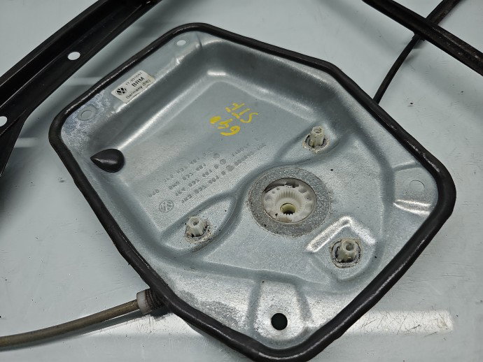 Macara electrica geam stanga fata Volkswagen Golf 6 Plus (521) [Fabr 2009-2013] 1K4837461B