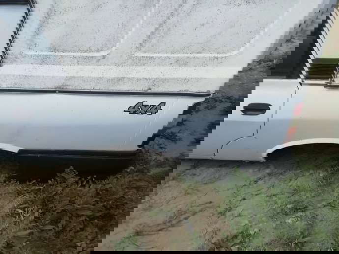 Aripa stanga spate Dacia pick-up 1.4 benz OEM 1989-2000