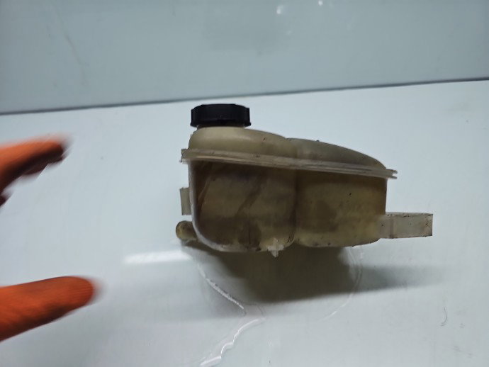Vas expansiune Ford Focus 2 (DA) [Fabr 2004-2012] Break 3M5H-8K218-AJ