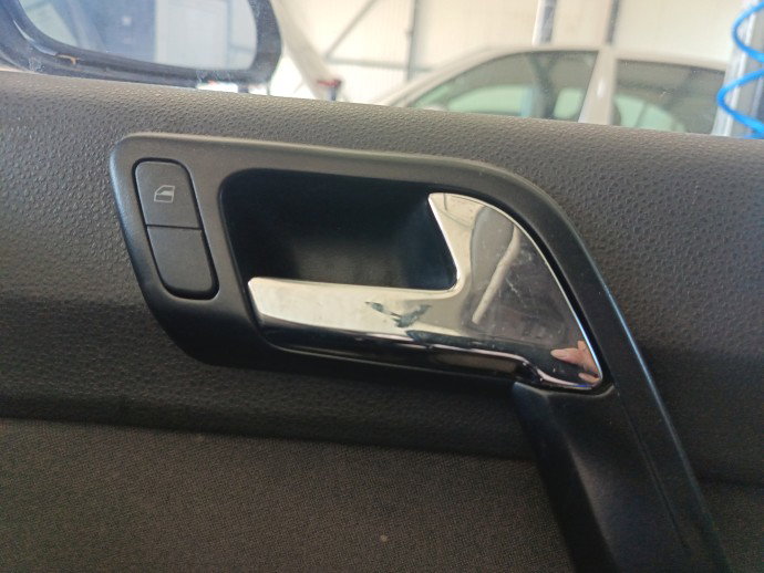 Maner interior dreapta fata Volkswagen Polo (9N) [Fabr 2001-2008]