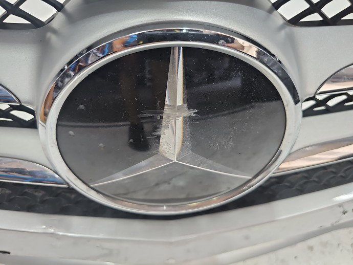 Bara fata Mercedes Clasa A (W176) [Fabr 2012-2018] Sedan AMG 761 Argintiu polar