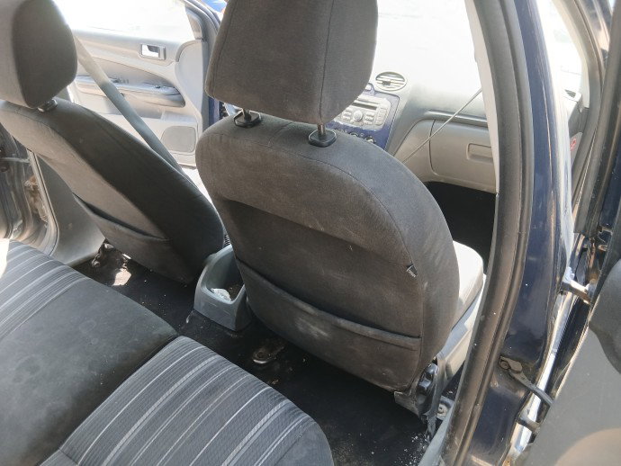 Scaun dreapta fata cu incalzire Ford Focus 2 (DA) [Fabr 2004-2012] OEM