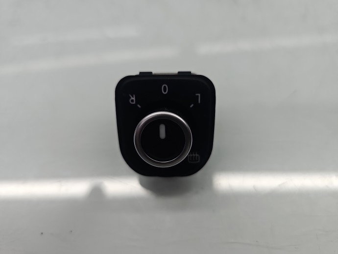 Buton reglaj oglinzi Volkswagen Passat CC (358) [Fabr 2012-2016] 5K2959565