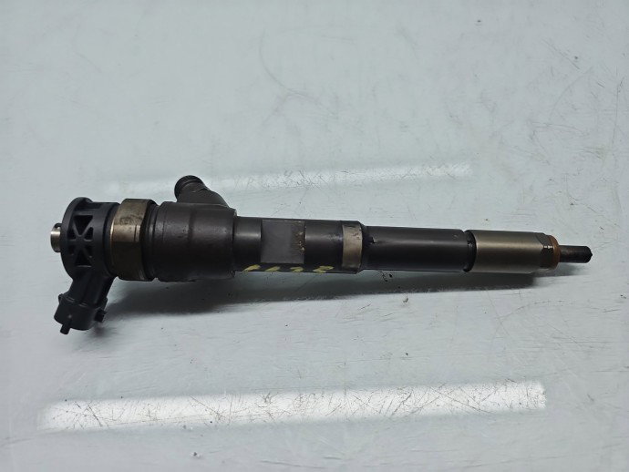 Injector Renault Captur (J87) [Fabr 2013-2017] H8201108033 1.5 CDI 607951 66KW / 90CP