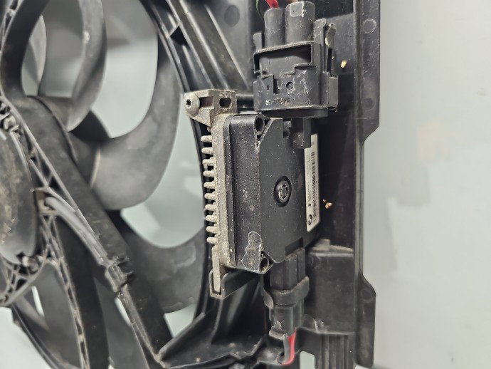 Electroventilator Bmw 3 (F30) [Fabr 2012-2017] 7640508-02 2.0 B47D20U0 110KW / 150CP