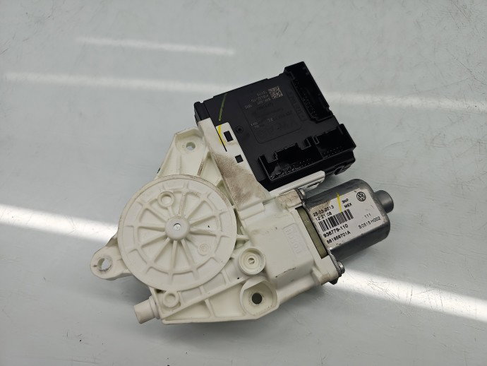 Motoras geam dreapta fata Volkswagen Jetta 4 (162,163) [Fabr 2010-2016] Sedan 3C959793C