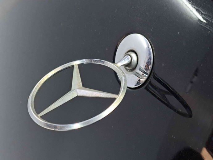 Capota Mercedes Clasa E (W211) [Fabr 2002-2009] 197 Negru obsidian