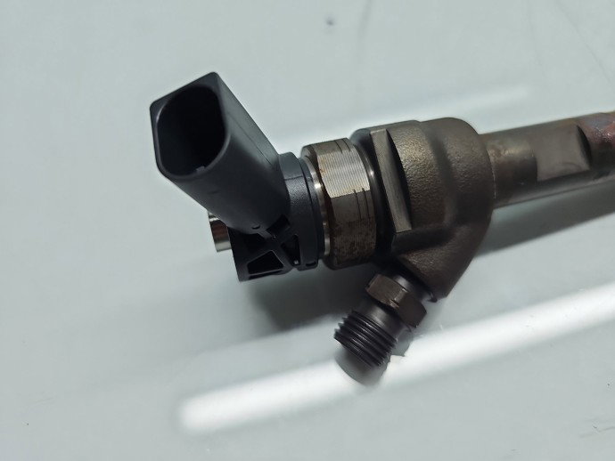 Injector Bmw 3 (F30) [Fabr 2012-2017] 7810702-06 2.0 N47D20O1 135KW / 184CP