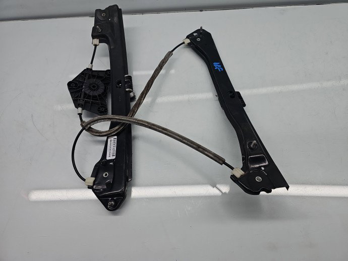 Macara electrica geam dreapta fata Volkswagen Jetta 4 (162,163) [Fabr 2010-2016] Sedan 5C6837462E