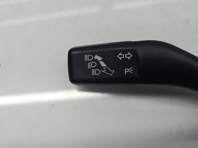 Maneta semnalizare Skoda Octavia 2 (1Z3) [Fabr 2004-2013] 1K0953513E