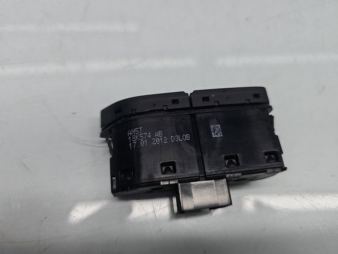 Butoane comenzi consola centrala Ford Focus 3 [Fabr 2010-2018] AM5T-18K574-AB