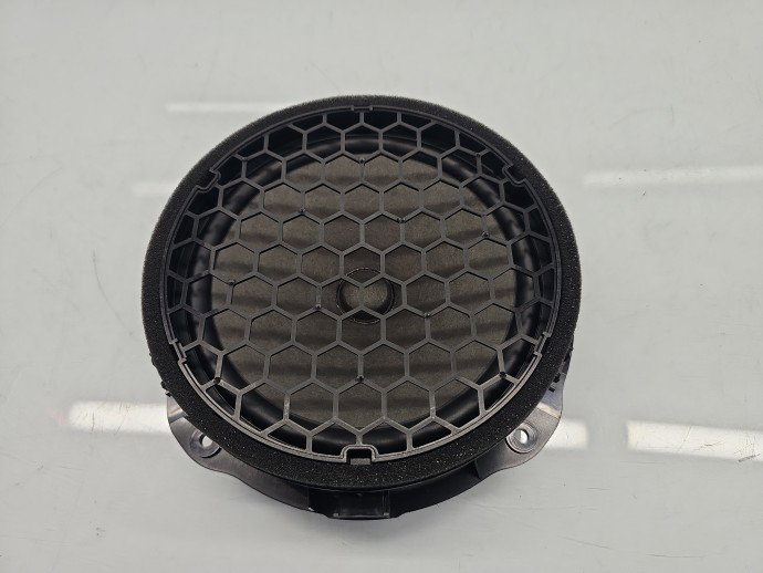 Boxa stanga fata AUDI A3 (8V1) [Fabr 2012-prezent] 8V0035415