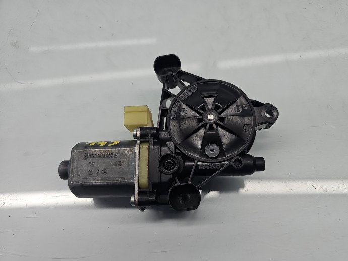 Motoras geam stanga fata AUDI A3 (8V1) [Fabr 2012-prezent] Hatchback S-line, Quattro 5Q0959802B
