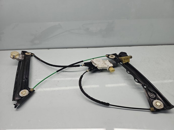 Macara electrica geam dreapta fata Bmw 4 (F32) [Fabr 2013-prezent] Coupe Pachet M 7281624