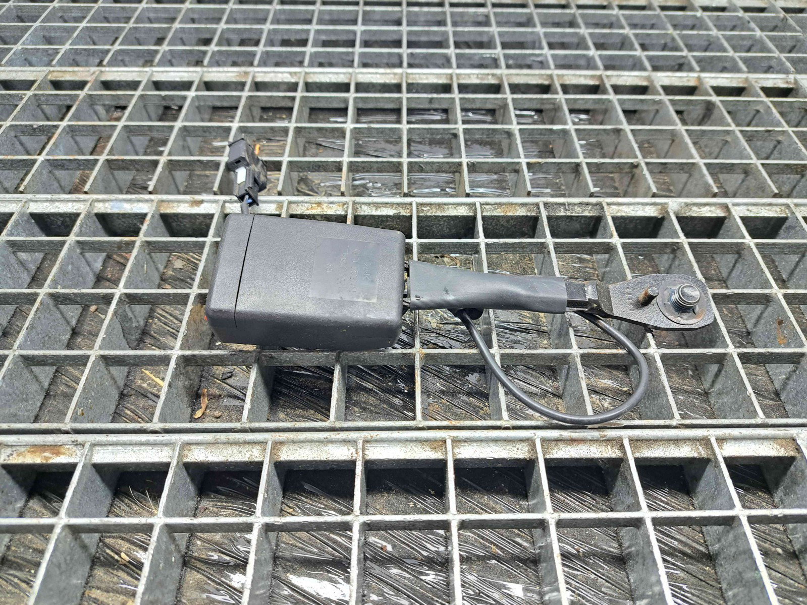 Capsa centura dreapta fata Opel Mokka [Fabr 2012-2019] 95131545 - imagine 2