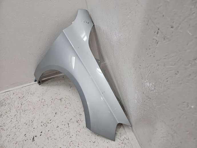 Aripa dreapta fata Mercedes Clasa A (W176) [Fabr 2012-2018] Sedan AMG 761 Argintiu polar