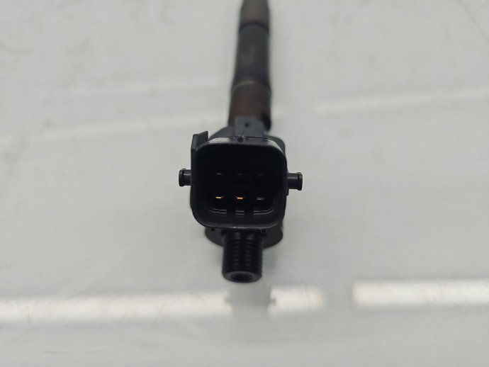 Injector Volvo S60 ll [Fabr 2010-2018] 2370010 2.0 D4204T5 101KW / 137CP