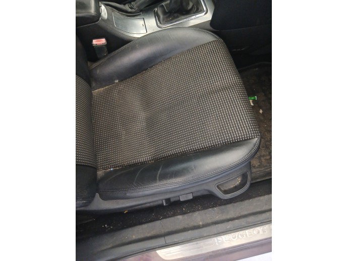 Scaun dreapta fata PEUGEOT 407 [Fabr 2004-2010] OEM