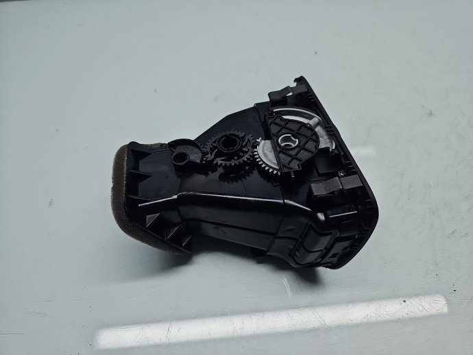 Grila aerisire stanga Volkswagen Golf 6 (5K1) [Fabr 2009-2013] 5K0819703K