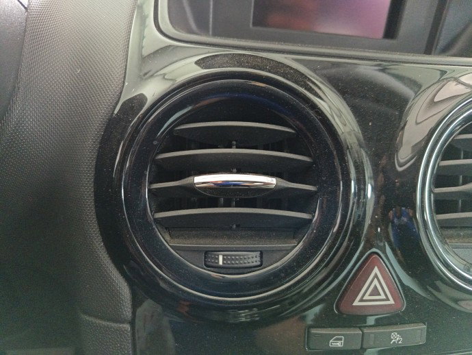 Grila aerisire centrala stanga Opel Corsa D [Fabr 2006-2013]