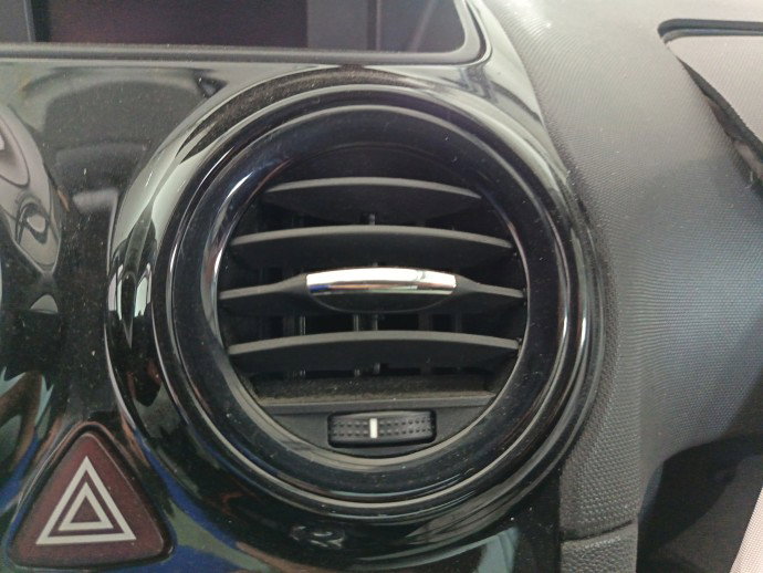 Grila aerisire centrala dreapta Opel Corsa D [Fabr 2006-2013]