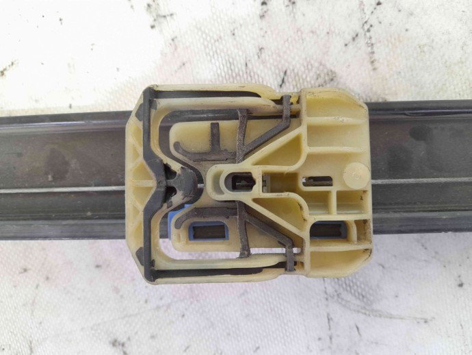 Macara geam stanga fata 8K0837461A Audi A4 (8K5, B8) [Fabr 2008-2015] 2.0 CAGA