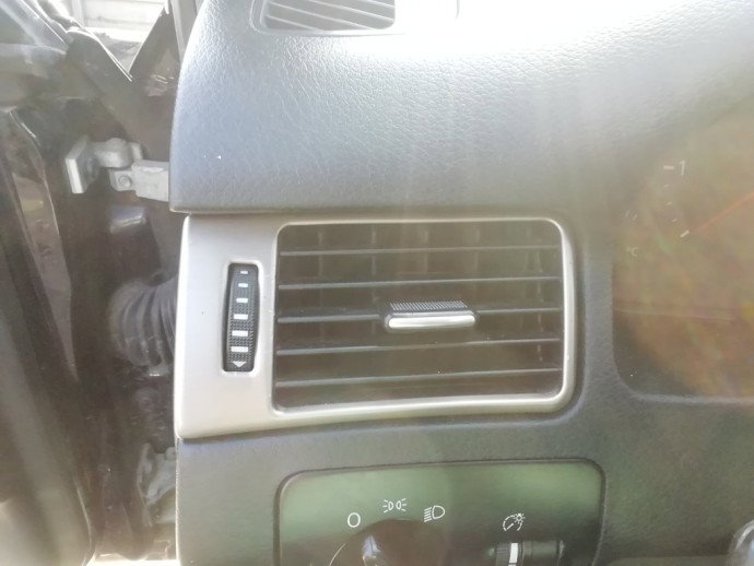 Grila aerisire stanga Audi A6 C5 2.5 TDI OEM 1997-2005