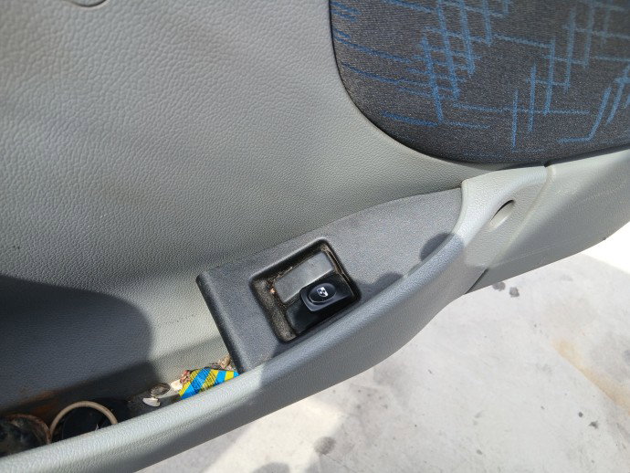 Buton geam dreapta fata Renault Kangoo 2 [Fabr 2008-prezent] OEM