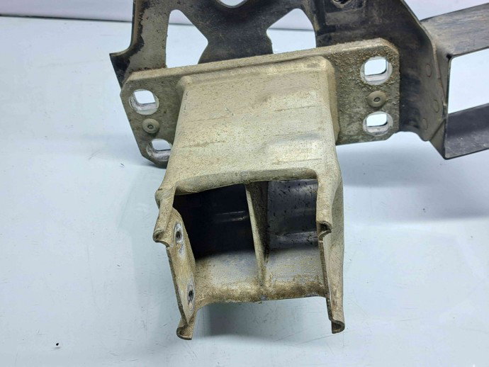 Cap lonjeron dreapta Bmw 5 (E60) [Fabr 2004-2010] OEM