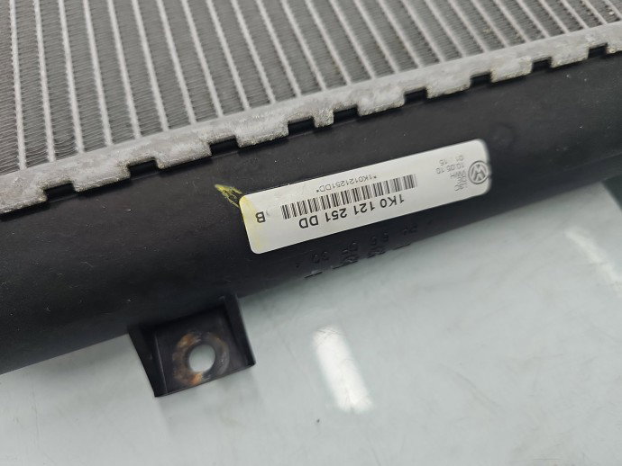 Radiator apa Volkswagen Touran (1T1, 1T2) [Fabr 2003-2010] 1K0121251DD 1.6 TDI CAYC 77KW / 105CP
