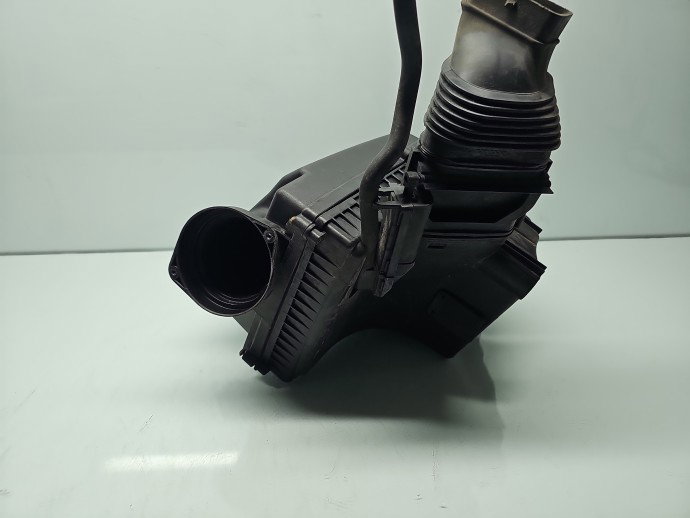 Carcasa filtru aer Volvo S60 II [Fabr 2010-2018] OEM 2.4 D5244T 158KW / 215CP