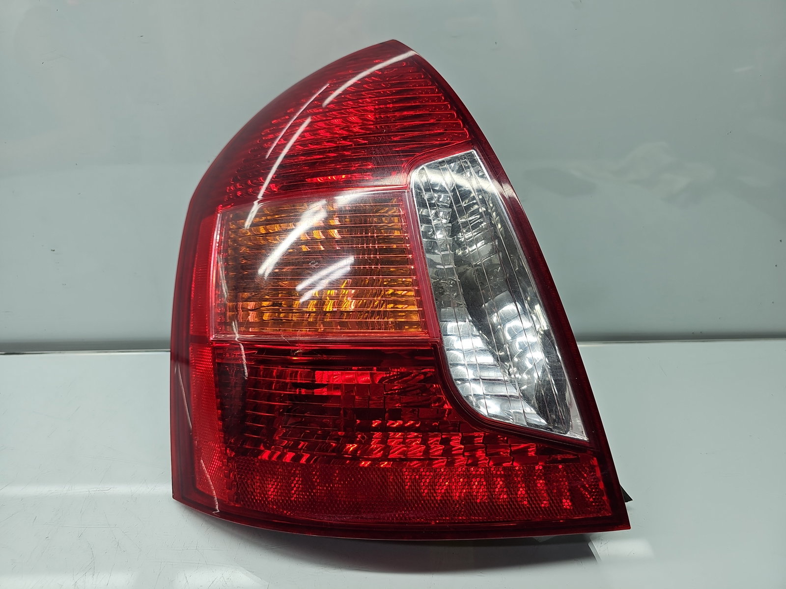 Stop aripa stanga Hyundai Accent 3 (MC) [Fabr 2005-2008] Berlina OEM