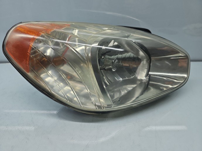 Far dreapta Hyundai Accent 3 (MC) [Fabr 2005-2008] Berlina 92102-1E0XX