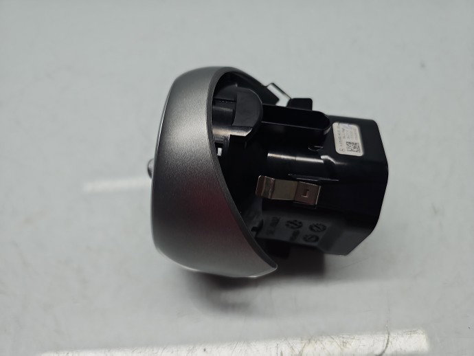 Grila aerisire stanga Mercedes Clasa C (W205) [Fabr 2014-prezent] A2058304300
