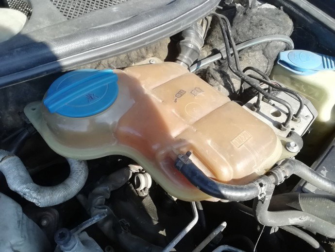 Vas expansiune Audi A6 C5 2.5 TDI OEM 1997-2005