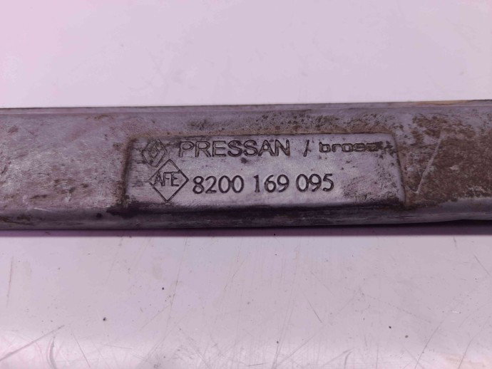 Macara geam dreapta fata 8200169095 RENAULT Symbol 2 [Fabr 2008-2012] 1.5 K9K