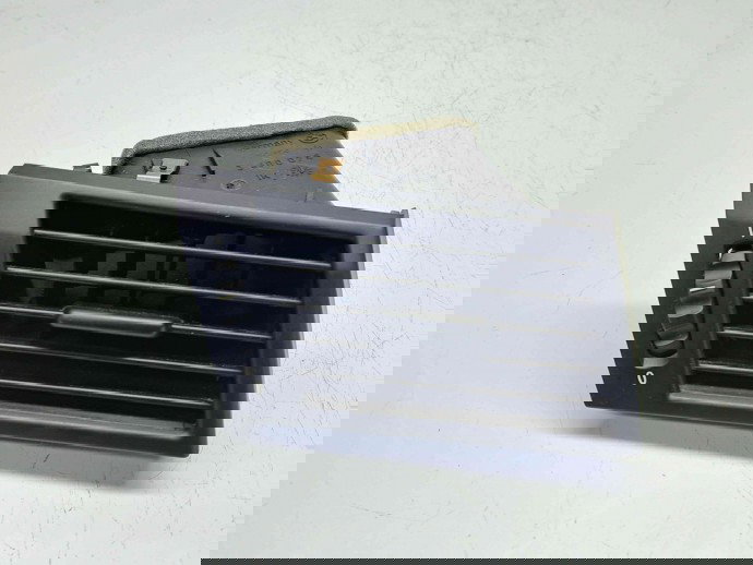  Grila aerisire stanga BMW X3 (E83) [Fabr 2003-2009] 3400076