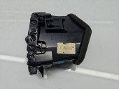 Grila aerisire centrala dreapta Nissan Juke [Fabr 2010-prezent] 68750-1KEOA